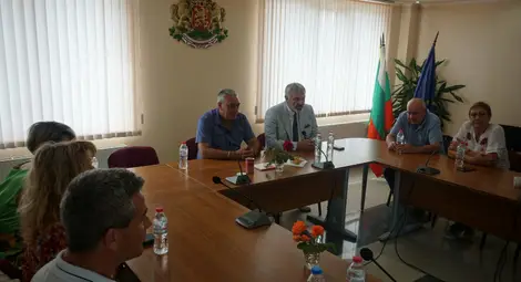 13 улици ще бъдат ремонтирани в Две могили и Батишница,  започва строеж на голям соларен парк