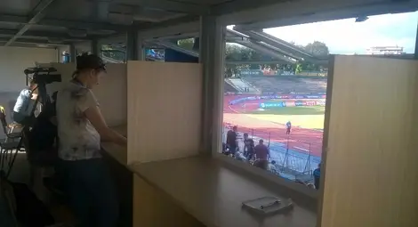 Вижте при какви условия трябва да работят журналистите.  Снимка: Георги ХРИСТОВ