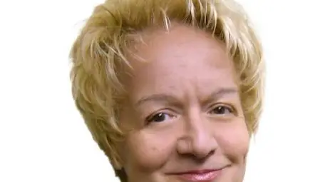 Алена: Ако ще има оставка, тя ще е през февруари