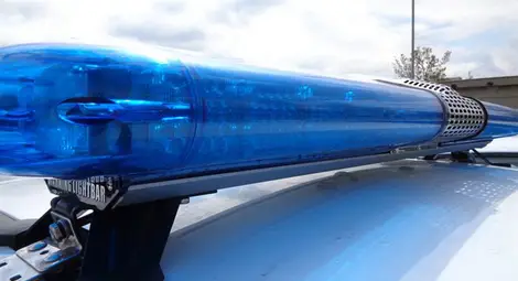 49-годишен русенец уличен като главент инициатор, организатор и участник в инсцениран обир на пари от "Фаворит 98" с приятелката си