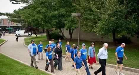 Кратки разходки през работния ден спасяват от диабет 