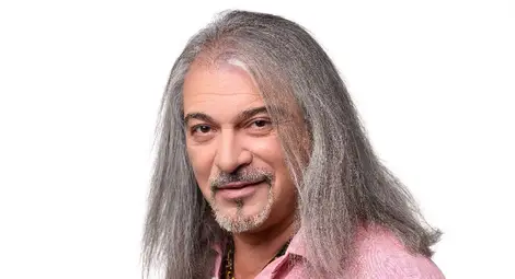 Маги Халваджиян представя „Без реклами“ в Русе: „Моята сила е в това, че почти мигновено разпознавам таланта“ Маги Халваджиян представя „Без реклами“ в Русе: „Моята сила е в това, че почти мигновено разпознавам таланта“