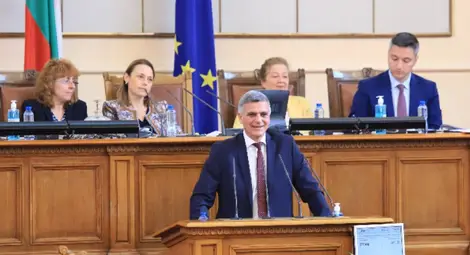 Янев: Налагат се неотложни мерки за гарантиране на функционирането на държавата