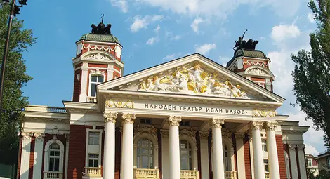 Три премиери в Народния театър до пролетта