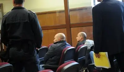 Започват проверки на всички книжки и лицензи за превоз