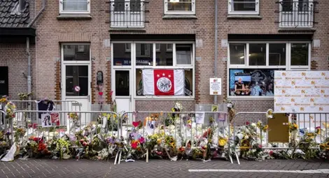 Почина журналистът, който беше прострелян в Амстердам