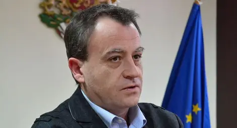 Областният управител на Разград катастрофира тежко