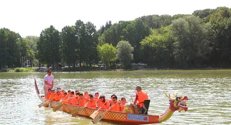 Фестивал по драконови лодки в два дни на езерото в Николово