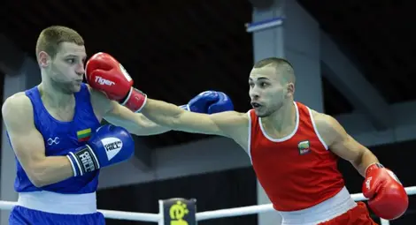 Радослав Росенов полетя на &bdquo;Странджата&ldquo; с победа срещу азер