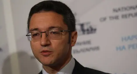 Вигенин сезира Цацаров за корупционна схема в МВнР за над половин милион лева