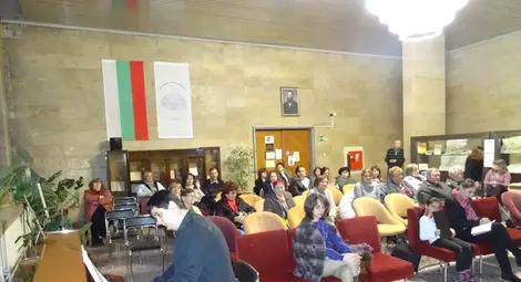 Магдалена Абаджиева представи поезия "Между две секунди"