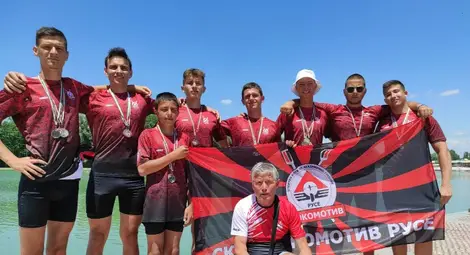 Гребците на &bdquo;Локо&ldquo; с богат наниз от медали на държавното първенство