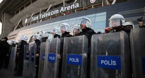 Безредици в Истанбул, 164 арестувани Безредици в Истанбул, 164 арестувани