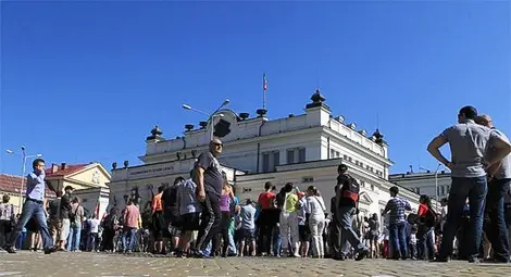 БСП Русе праща 2 автобуса, а ДПС - 500 души на контрапротеста в София