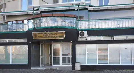 Почистиха 42 т шлака от батерии от площадка Източната промишлена зона