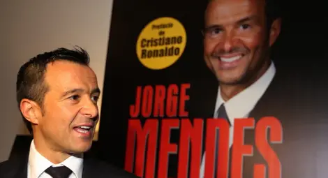 Роналдо купи на Мендеш гръцки остров като сватбен подарък Роналдо купи на Мендеш гръцки остров като сватбен подарък