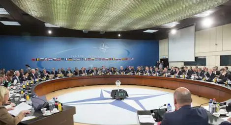 НАТО преразглежда ядрената си програма в отговор на Русия