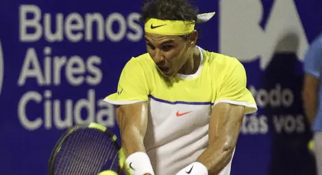 Надал се завърна с победа