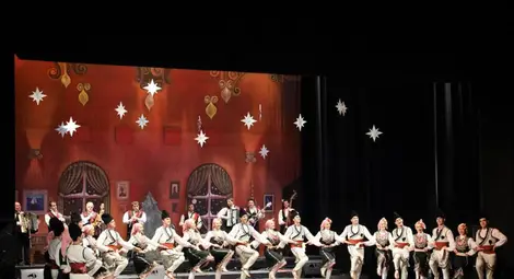 Шести национален преглед на фолклорните ансамбли ще се проведе в Русе в събота Шести национален преглед на фолклорните ансамбли ще се проведе в Русе в събота