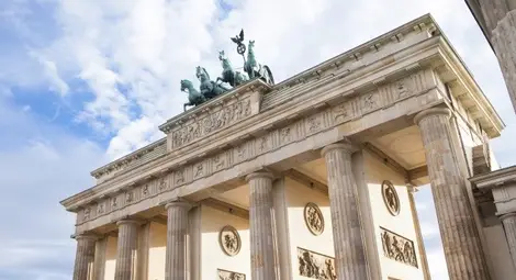 "Шпигел": Имиграцията от България и Румъния се покачва рязко