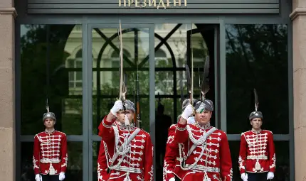 За първи път: Жена гвардеец ще пази президентството