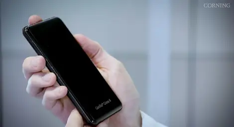 Ново защитно стъкло пази смартфона два пъти по-добре