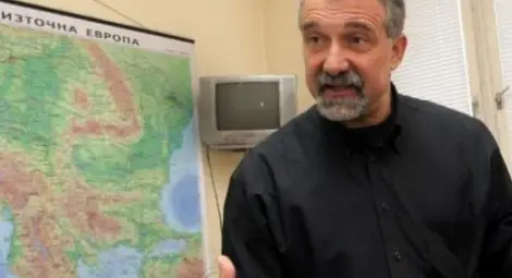 Проф. Емил Ботев: Земетресението край Сливен е епизодично Проф. Емил Ботев: Земетресението край Сливен е епизодично