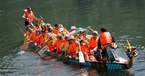 Русенски старт с драконови лодки, но във водите на Панчарево