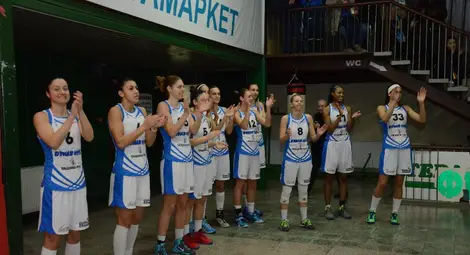 Русе и Хасково искат турнира за купата, Бургас дебне до сетния миг