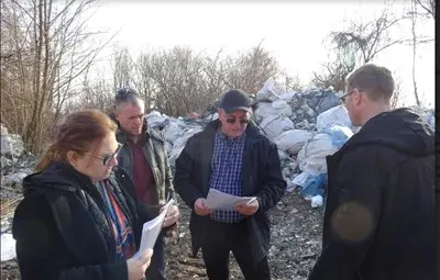 Емил Димитров разкри незаконно сметище край Силистра Емил Димитров разкри незаконно сметище край Силистра