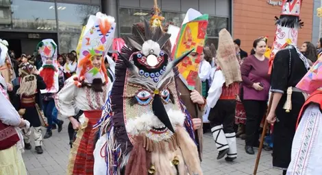 Кукери ще гонят злите сили преди Сирни заговезни в Канев център Кукери ще гонят злите сили преди Сирни заговезни в Канев център