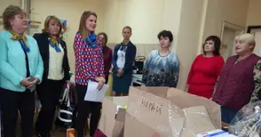 30 кашона с храни и домашни потреби дариха Лайънс клубове на незрящите