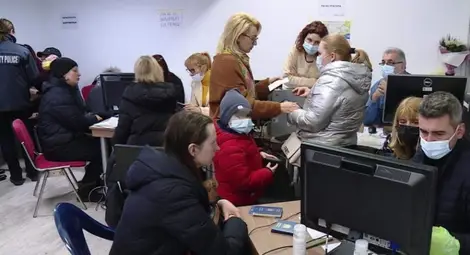 Близо 1000 украинци са започнали работа в България от началото на войната