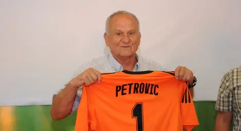 Люпко Петрович напусна Литекс Люпко Петрович напусна Литекс