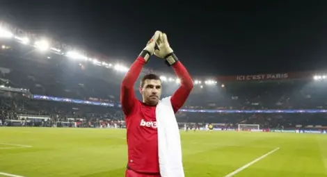 Оперират Владо Стоянов в Румъния