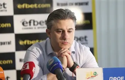 Висша лига ще има - с уайлд кард, но и с мониторинг от УЕФА