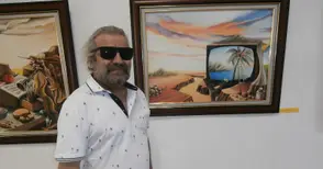 Актрисата Дина Шошева дарява на галерията картина на Гриша Господинов