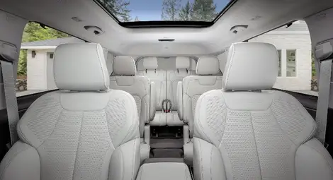 Още по-внушителни 4х4 възможности, безупречно пътно поведение, лукс и комфорт и още, и още от най-награждавания Джип в историята