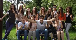 Гости от пет страни посрещнаха  ученици от Европейското училище