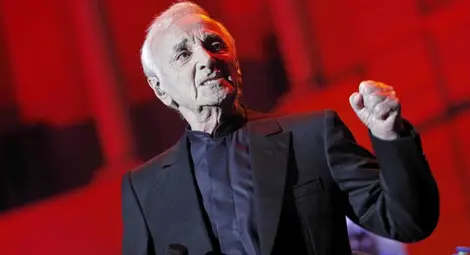 Шарл Азнавур с медал за спасяване на евреите