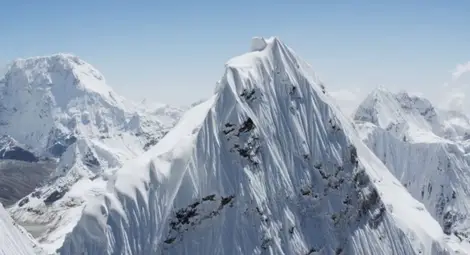 Най-красивите въздушни кадри на Хималаите /видео/