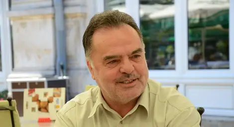 Неблагонадеждният Йордан Борисов 12 пъти искал бележка от милицията, за да работи