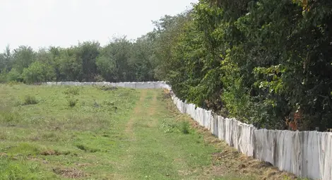 &bdquo;Свинекомплекс Голямо Враново&ldquo; изправи подсилена ограда срещу африканската чума