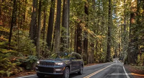 Още по-внушителни 4х4 възможности, безупречно пътно поведение, лукс и комфорт и още, и още от най-награждавания Джип в историята