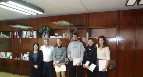 Втората вълна стажанти в областта взеха специални сертификати /галерия/