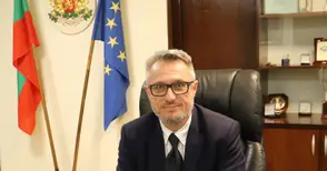 Поискаха гробище за домашни любимци в първата приемна на Орлин Пенков