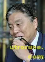 Японски кмет си орязва заплатата 