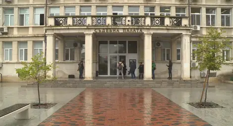 Родителите на двете загинали деца във Варна са обвинени в умишлен палеж