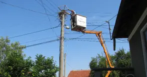 Доброволци спасиха  щъркелов дом в Ряхово