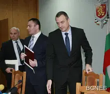 МВР: Допуснали сме грешка, коректният брой служители е 49 000 МВР: Допуснали сме грешка, коректният брой служители е 49 000